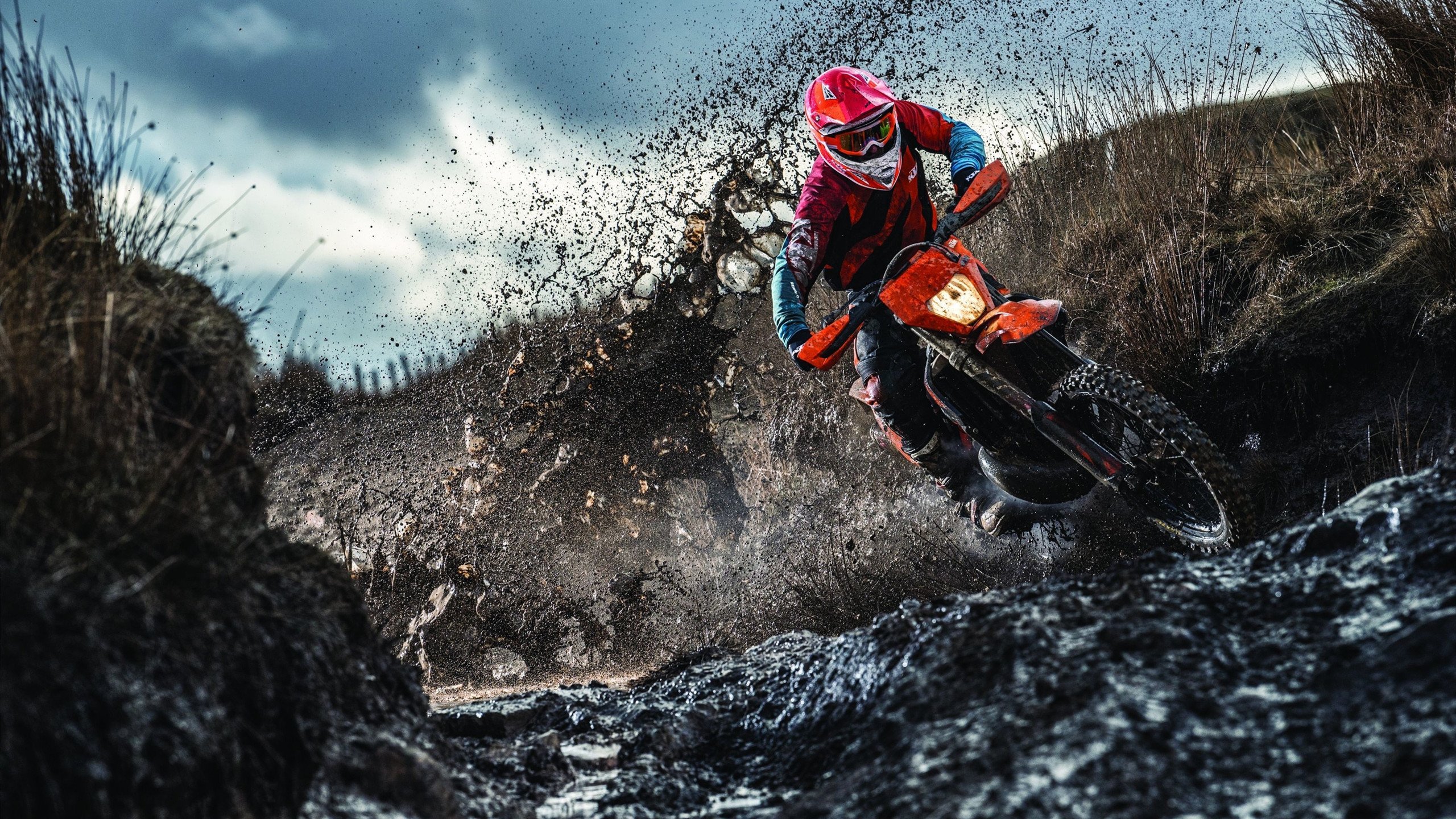 篮球赛事转播画质提升观众体验，篮球比赛转播